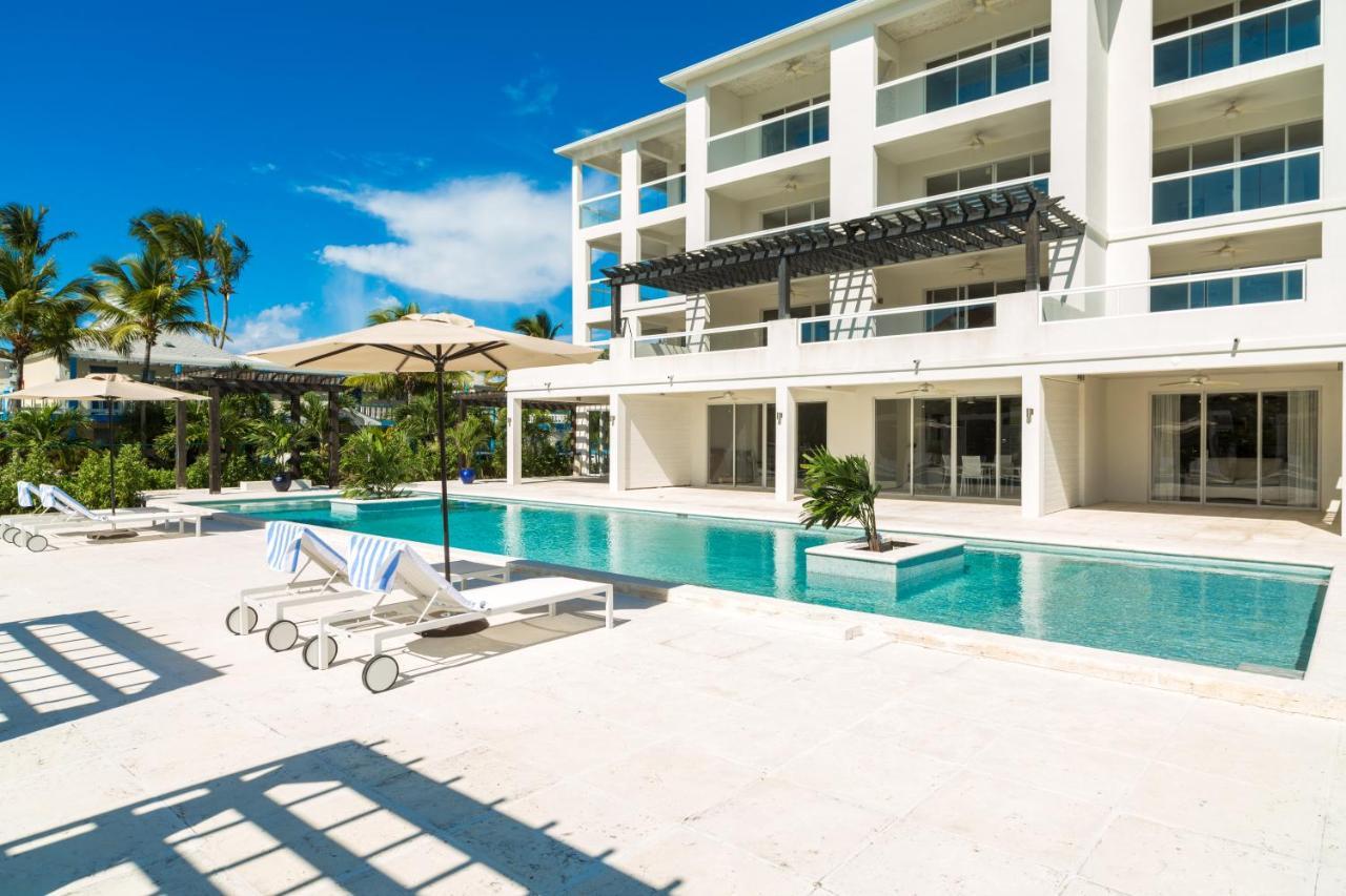 Отель The Tides, Grace Bay The Bight Settlements Экстерьер фото