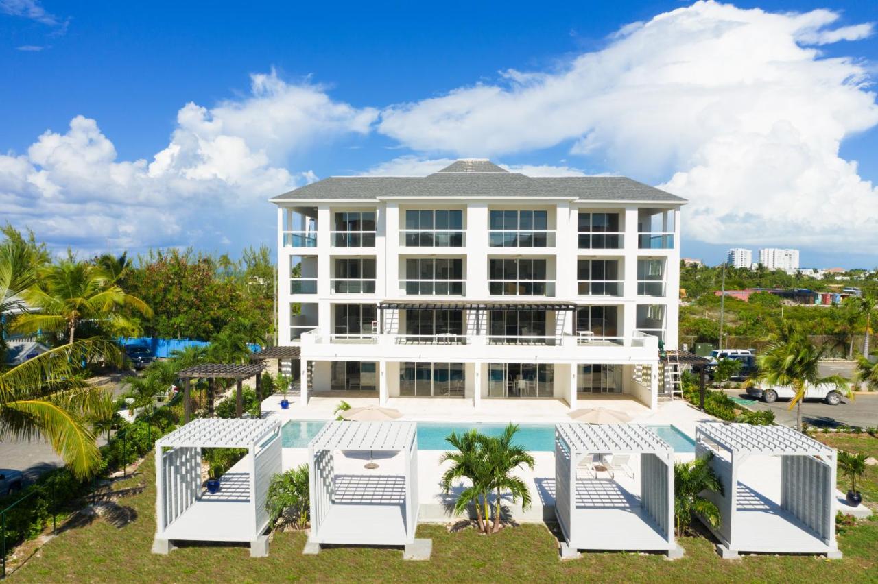 Отель The Tides, Grace Bay The Bight Settlements Экстерьер фото